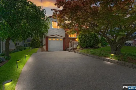 13 Lockwood Drive Clifton NJ 07013