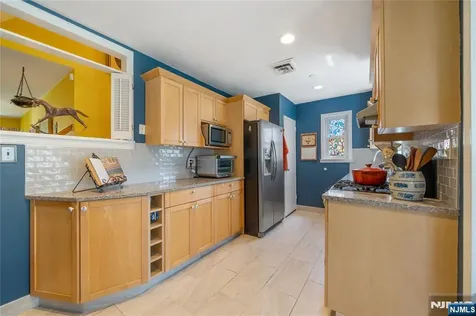13 Lockwood Drive Clifton NJ 07013