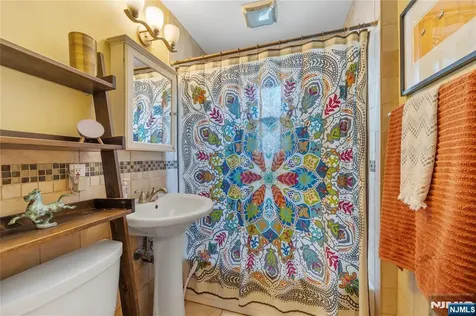 13 Lockwood Drive Clifton NJ 07013