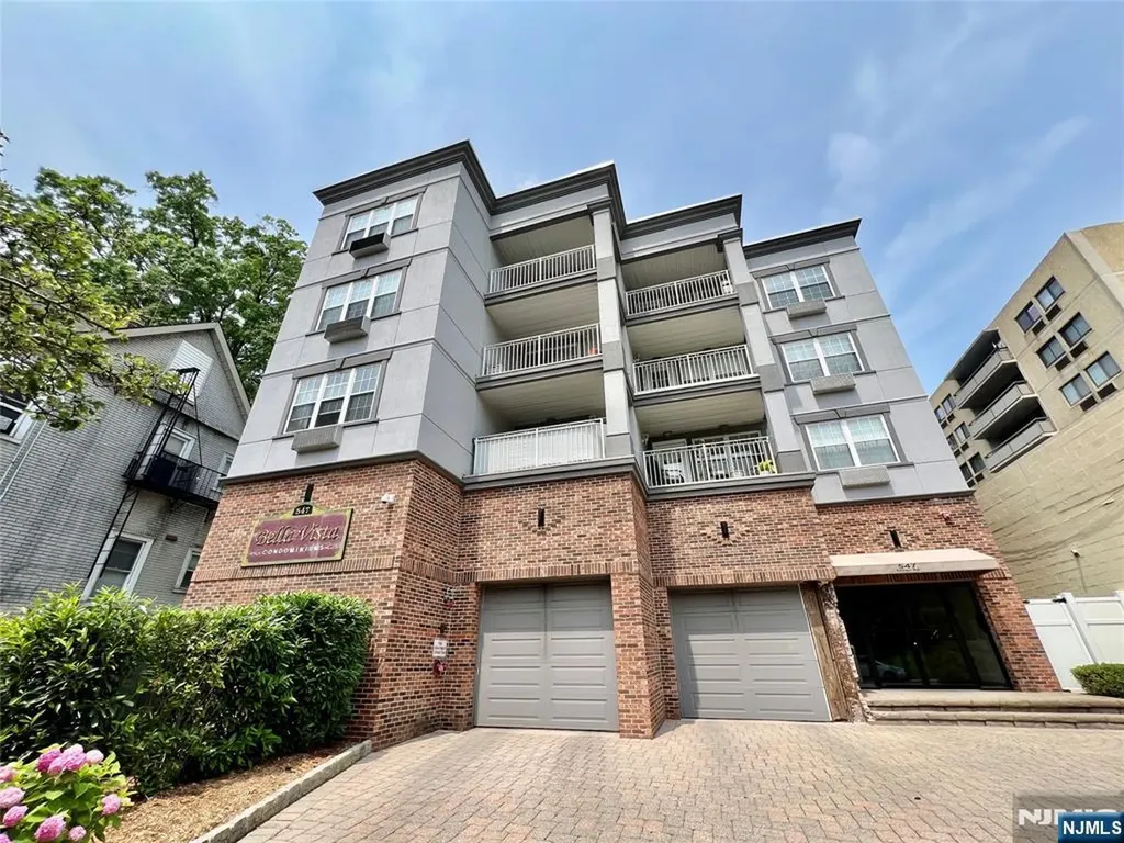 547 Gorge Road Cliffside Park NJ 07010