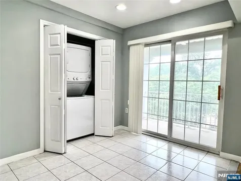 547 Gorge Road Cliffside Park NJ 07010