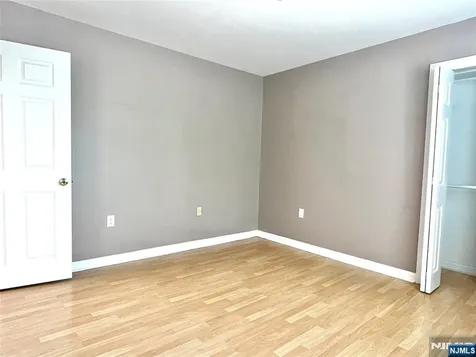 547 Gorge Road Cliffside Park NJ 07010