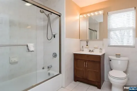 547 Gorge Road Cliffside Park NJ 07010