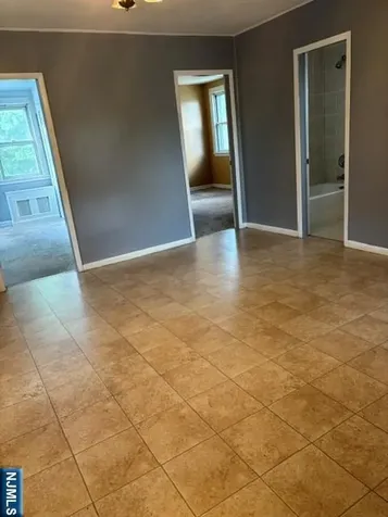 285 Westminster Place Lodi NJ 07644