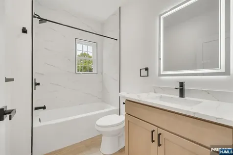 196 Taylor Street Orange NJ 07050