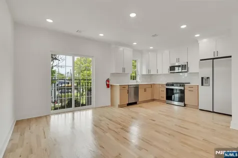 196 Taylor Street Orange NJ 07050