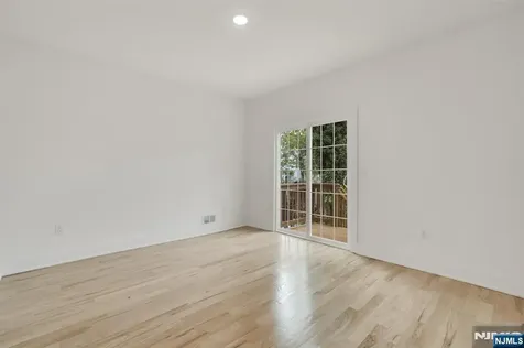 196 Taylor Street Orange NJ 07050