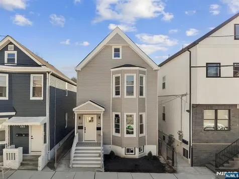 319 William Street Harrison NJ 07029
