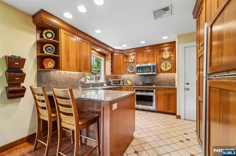95 Knollton Road Allendale NJ 07401