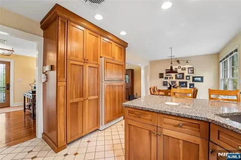 95 Knollton Road Allendale NJ 07401