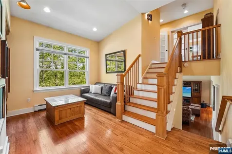 95 Knollton Road Allendale NJ 07401