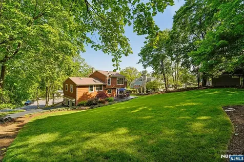 95 Knollton Road Allendale NJ 07401