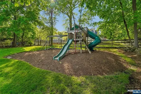 95 Knollton Road Allendale NJ 07401