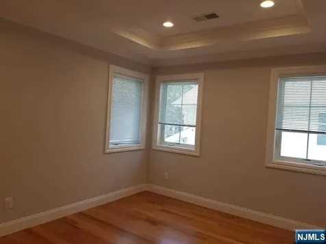 7 Lindley Tenafly NJ 07670