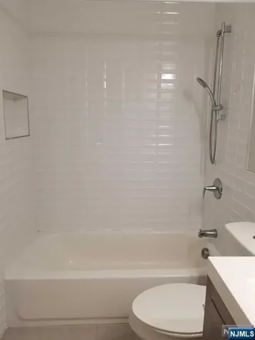 7 Lindley Tenafly NJ 07670