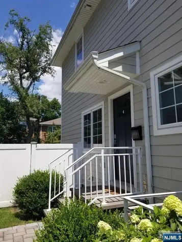 7 Lindley Tenafly NJ 07670
