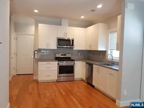 7 Lindley Tenafly NJ 07670
