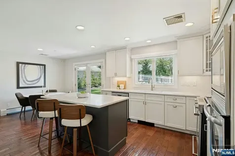 601 Ackerman Avenue Ho-ho-kus NJ 07423