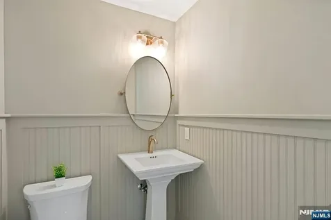 601 Ackerman Avenue Ho-ho-kus NJ 07423