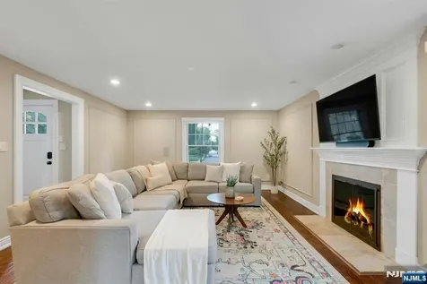 601 Ackerman Avenue Ho-ho-kus NJ 07423