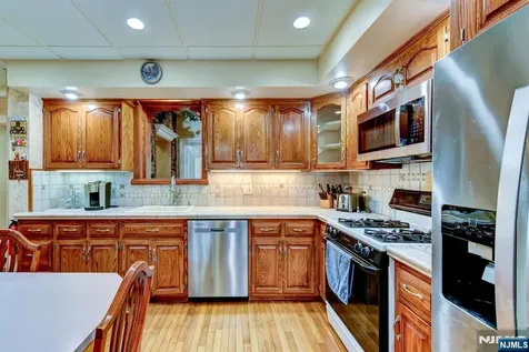 273 French Hill Road Wayne NJ 07470
