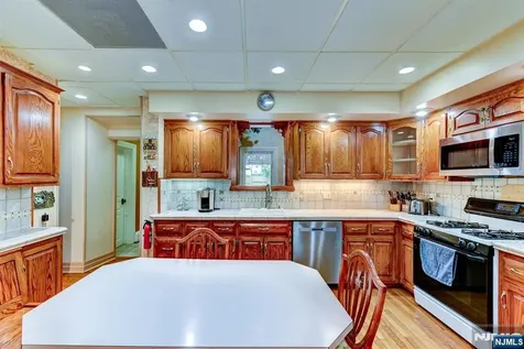 273 French Hill Road Wayne NJ 07470