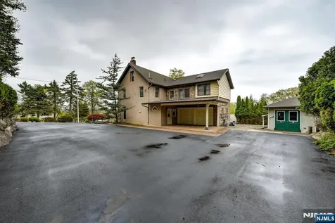 273 French Hill Road Wayne NJ 07470