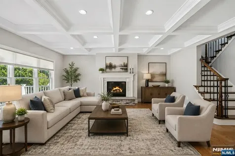 109 Blauvelt Avenue Ho-ho-kus NJ 07423