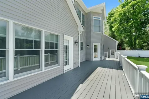 109 Blauvelt Avenue Ho-ho-kus NJ 07423