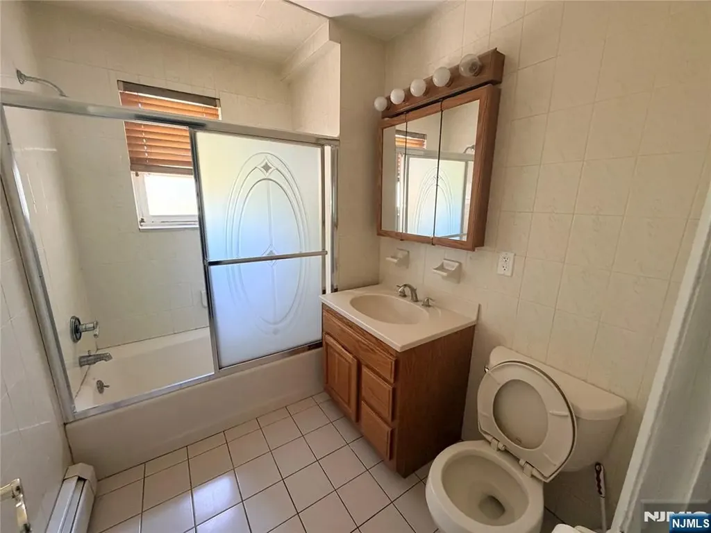 257 Desoto Place Cliffside Park NJ 07010