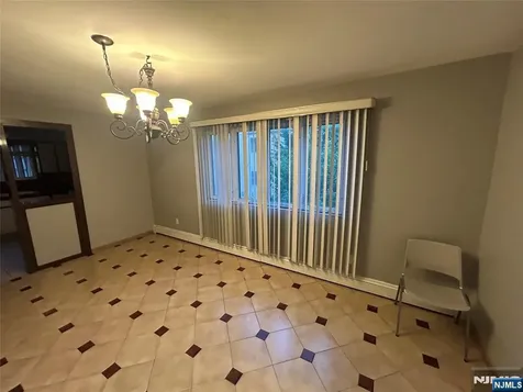 257 Desoto Place Cliffside Park NJ 07010