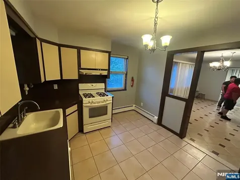 257 Desoto Place Cliffside Park NJ 07010