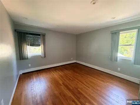 257 Desoto Place Cliffside Park NJ 07010