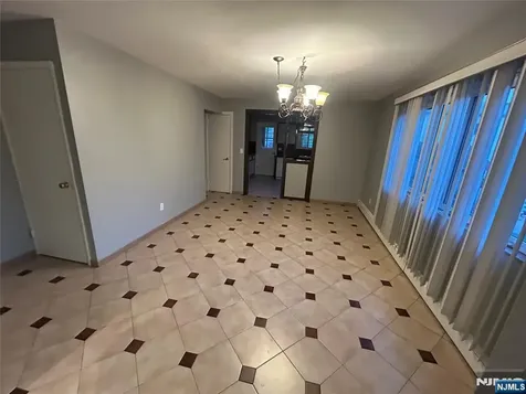 257 Desoto Place Cliffside Park NJ 07010
