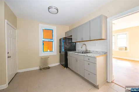 120 Sunset Avenue Newark NJ 07106