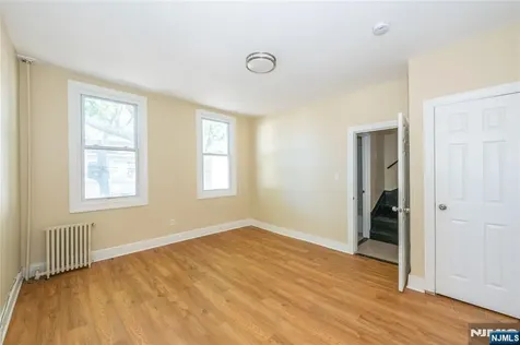 120 Sunset Avenue Newark NJ 07106