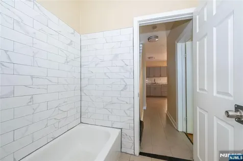 120 Sunset Avenue Newark NJ 07106