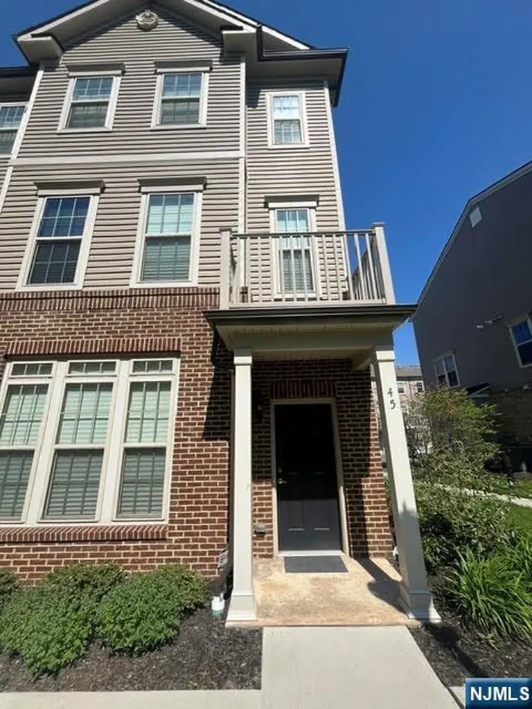45 Leahy Drive Wood Ridge NJ 07075