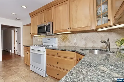 408 Bergen Boulevard Oradell NJ 07649