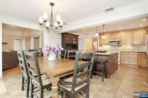408 Bergen Boulevard Oradell NJ 07649