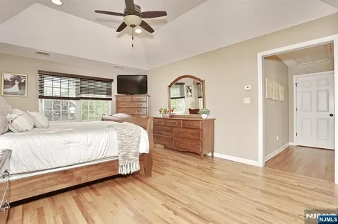 408 Bergen Boulevard Oradell NJ 07649