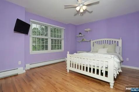 408 Bergen Boulevard Oradell NJ 07649