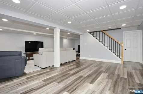 408 Bergen Boulevard Oradell NJ 07649