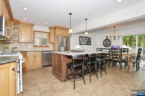 408 Bergen Boulevard Oradell NJ 07649