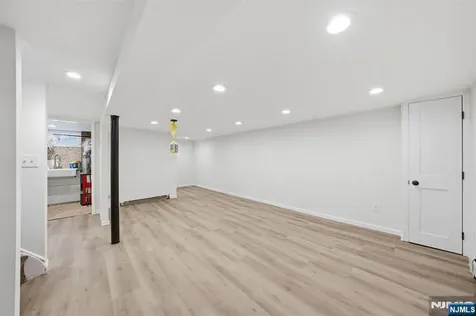 37 Buena Vista Avenue Hawthorne NJ 07506