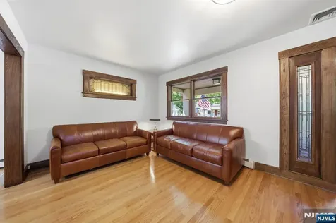 37 Buena Vista Avenue Hawthorne NJ 07506
