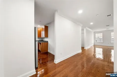 180 Edgewater Road Cliffside Park NJ 07010