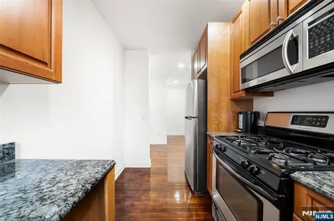 180 Edgewater Road Cliffside Park NJ 07010