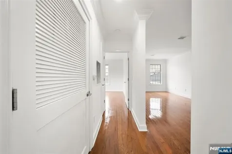 180 Edgewater Road Cliffside Park NJ 07010