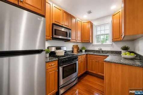 180 Edgewater Road Cliffside Park NJ 07010